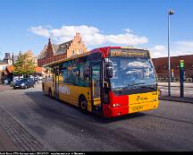 De_Hvide_Busser_8726_Helsingor_station_2014-09-01