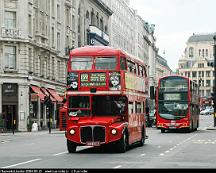 Arriva RM 1125 Haymarket_London 2004-05-25