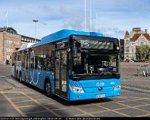 Pohjolan_Liikenne_415_Jarnvagstorget_Helsingfors_2022-09-04