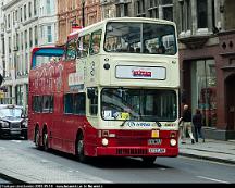 Arriva_EMB_772_Cockspur_street_London_2005-05-30