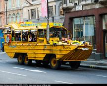 Duck_Tours_Beatrice_Cockspur_street_London_2005-05-30a