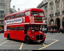 London_General_RML_2472_Piccadilly_Circus_London_2004-05-25