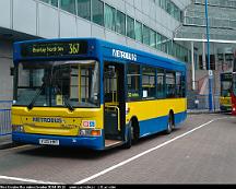 Metrobus_351_West_Croydon_Bus_station_Croydon_2004-05-26