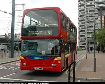 Metrobus_454_East_Croydon_Station_Croydon_2004-05-26