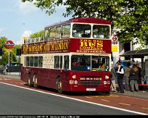 The_Big_Bus_Company_EG2166_Hyde_Park_Corner_London_2005-05-30