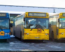 Al-Zahraa_Idealiska_Akademi_FCR435_fd_Nobina_4508_Bergholmsskolan_Bagarmossen_2015-02-11
