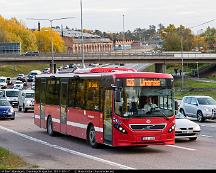 Arriva_8317_E18_Norrtaljevagen_Danderyds_sjukhus_2017-10-17