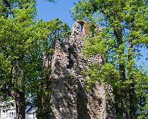 Sankt_Lars_kyrkoruin_Stadsparken_Sigtuna_2007-06-08