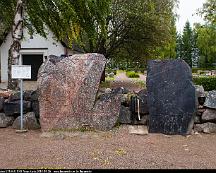 Runsten_U_1144-U_1143_Tierps_kyrka_2014-09-26