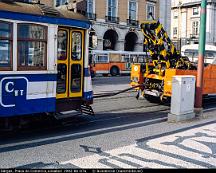 1992-06-07a_Carris_350_bargas_Praca_do_Comercio_Lissabon