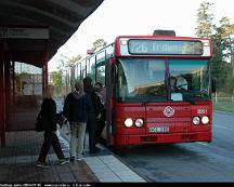 Swebus_3951_Huddinge_station_2004-09-20