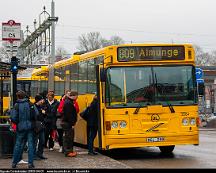 Nobina_3884_Uppsala_Centralstation_2010-04-01