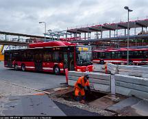 Keolis_7541_Alvsjo_station_2011-09-14