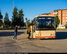 Haldin_o_Rose_13_Karleby_busstation_2015-09-01