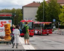 Nobina_3531_3520_Barkarby_station_2016-09-01