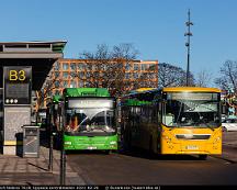 GUB_804_och_Nobina_7618_Uppsala_centralstation_2021-02-26