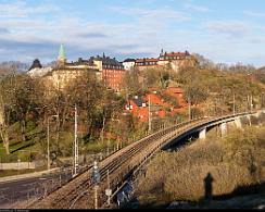 Sodermalm_och_Saltsjobanans_viadukt_vid_Londonviadukten_Stockholm_2017-04-13-Pano