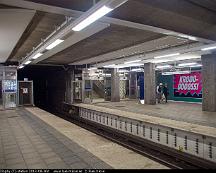 Vallingby_T-station_2012-08-20d